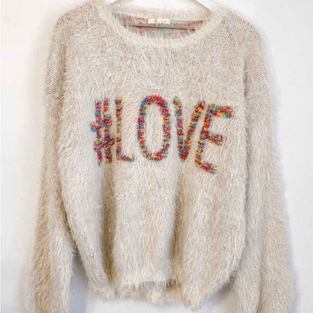Le Lis Fuzzy Oversized Sweater with Multicolor LOVE Excellent Condition - Picture 3 of 6